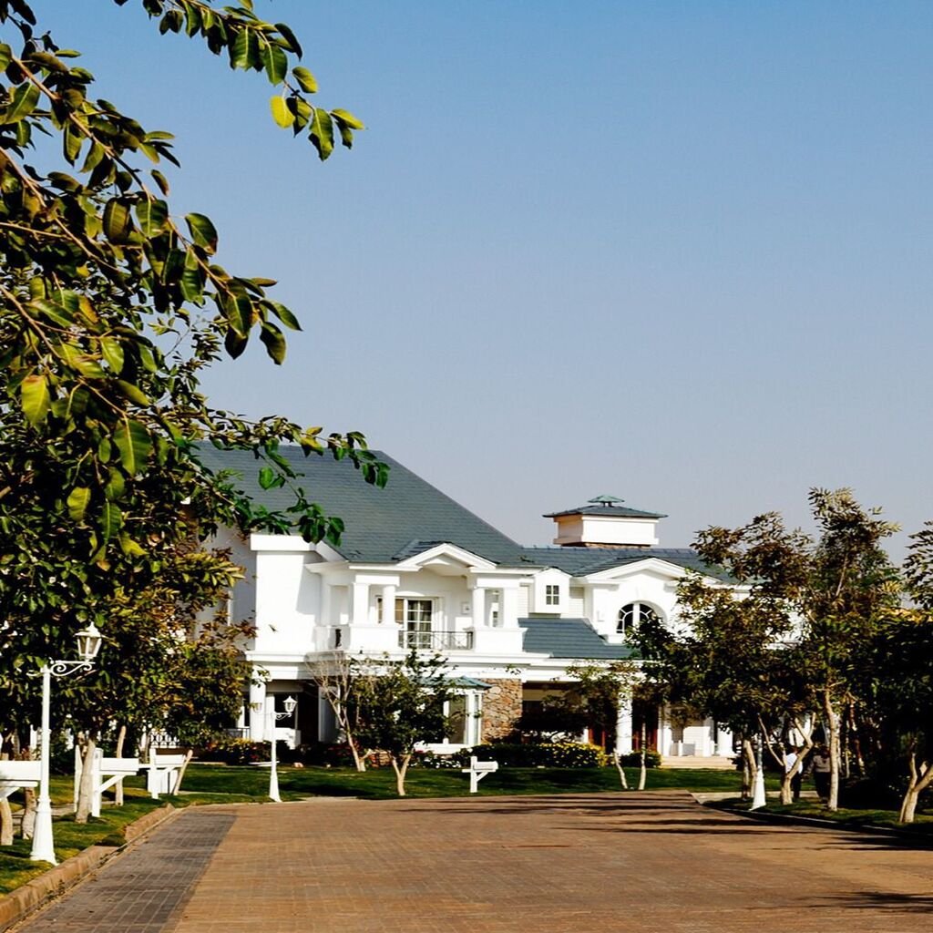 WhatsApp Image 2025-11-10 at 2.52.23 PM (1)